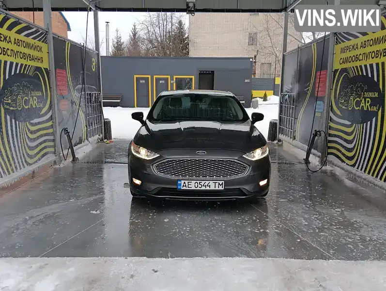 Седан Ford Fusion 2019 2 л. Автомат обл. Дніпропетровська, Дніпро (Дніпропетровськ) - Фото 1/17