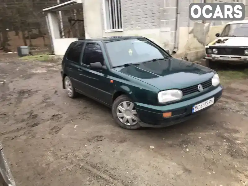 Хетчбек Volkswagen Golf 1995 1.6 л. Ручна / Механіка обл. Львівська, Самбір - Фото 1/21