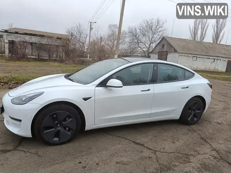 5YJ3E1EA0NF191269 Tesla Model 3 2022 Седан  Фото 1