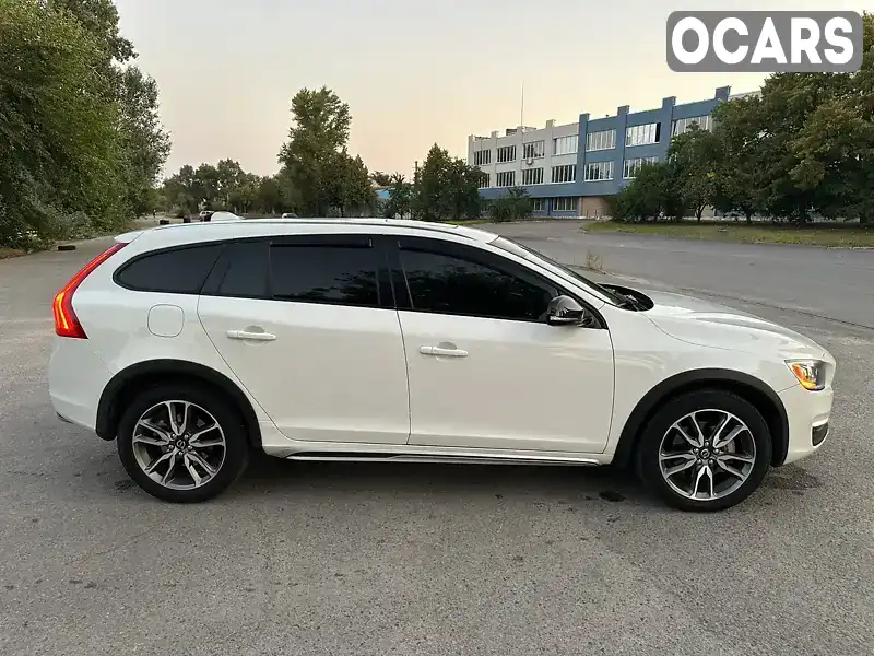 Універсал Volvo V60 2015 2.5 л. Автомат обл. Дніпропетровська, Дніпро (Дніпропетровськ) - Фото 1/14