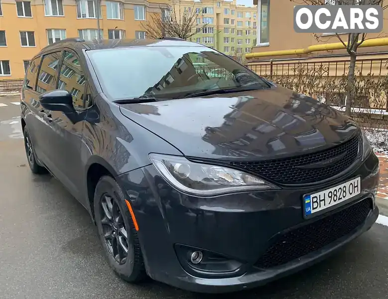 Мінівен Chrysler Pacifica 2019 3.61 л. Автомат обл. Київська, Київ - Фото 1/13