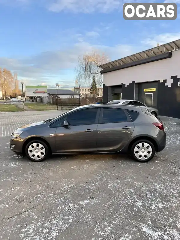 W0LPD6EC1AG050373 Opel Astra 2010 Хетчбек 1.36 л. Фото 2