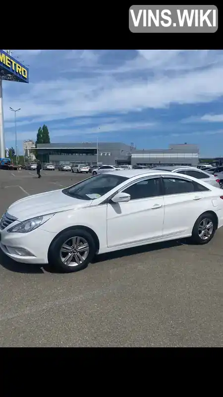 Седан Hyundai Sonata 2014 2 л. Автомат обл. Київська, Київ - Фото 1/17