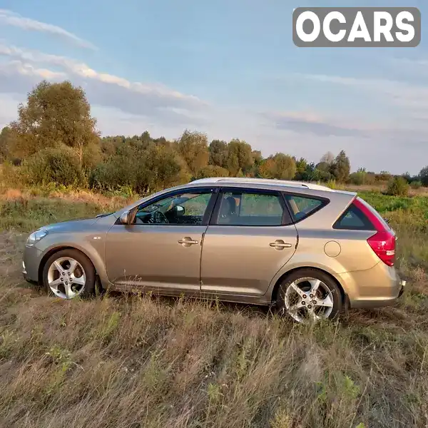 Универсал Kia Ceed 2011 1.58 л. Ручная / Механика обл. Киевская, Киев - Фото 1/16