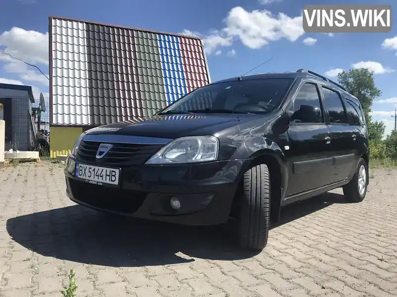 Седан Dacia Logan 2011 1.6 л. Ручная / Механика обл. Черновицкая, Хотин - Фото 1/17