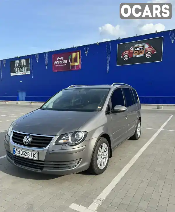 Мікровен Volkswagen Touran 2010 1.9 л. Автомат обл. Вінницька, Літин - Фото 1/21