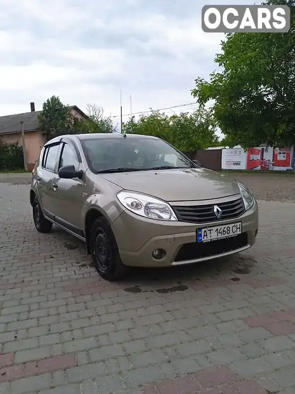 Хетчбек Renault Sandero 2011 1.4 л. Ручна / Механіка обл. Івано-Франківська, Косів - Фото 1/21