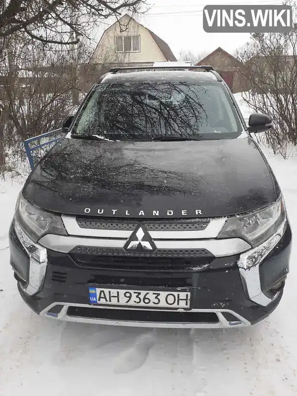 Позашляховик / Кросовер Mitsubishi Outlander 2018 2.36 л. Варіатор обл. Донецька, Слов'янськ - Фото 1/15