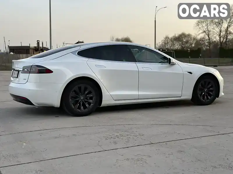 5YJSA1E22JF260179 Tesla Model S 2018 Ліфтбек  Фото 4