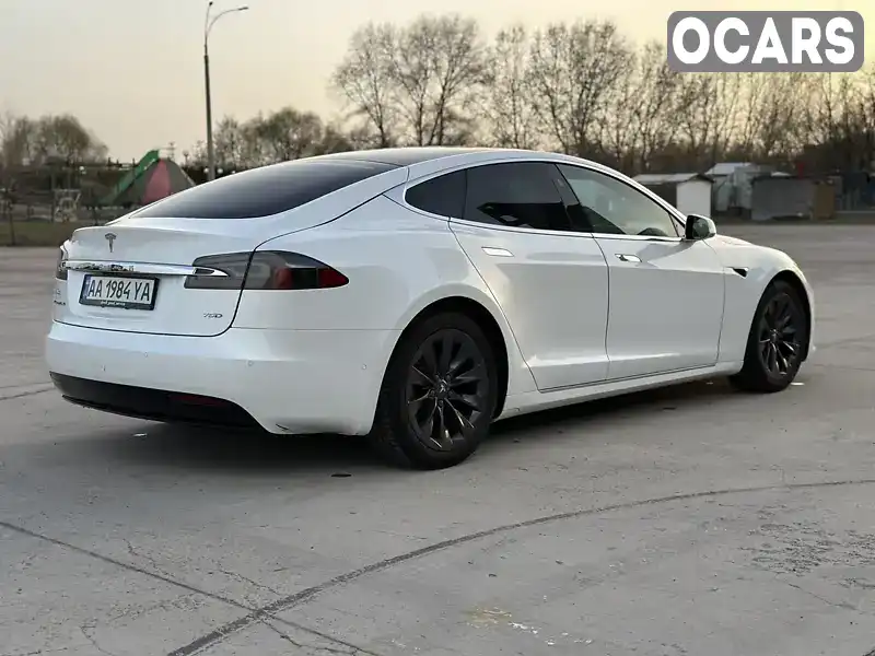 5YJSA1E22JF260179 Tesla Model S 2018 Ліфтбек  Фото 5