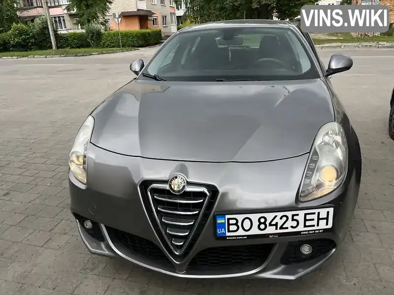 Хэтчбек Alfa Romeo Giulietta 2010 1.96 л. Ручная / Механика обл. Львовская, Броды - Фото 1/21