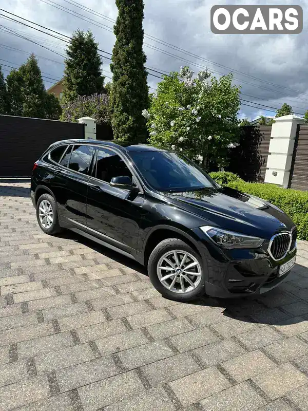 Позашляховик / Кросовер BMW X1 2022 1.5 л. Автомат обл. Київська, Київ - Фото 1/13