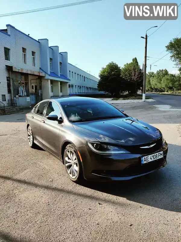 Седан Chrysler 200 2015 2.36 л. Автомат обл. Дніпропетровська, Дніпро (Дніпропетровськ) - Фото 1/12