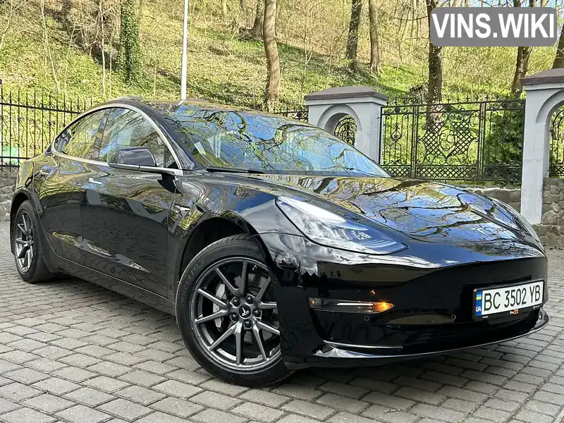 5YJ3E1EA5JF040048 Tesla Model 3 2018 Седан  Фото 2