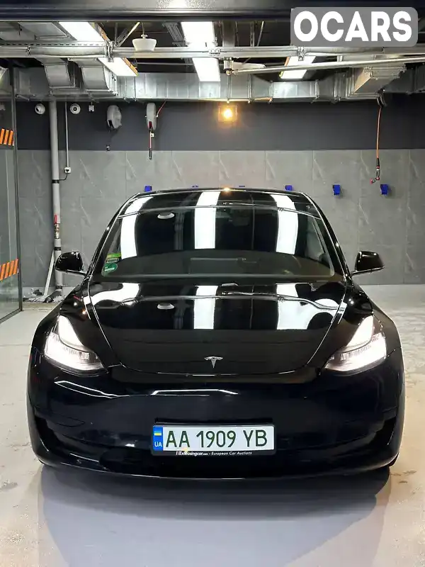 Седан Tesla Model 3 2019 null_content л. Автомат обл. Киевская, Киев - Фото 1/21