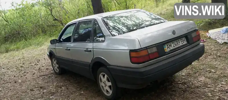 WVWZZZ31ZJE004839 Volkswagen Passat 1988 Седан 1.6 л. Фото 2