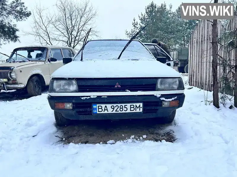 Седан Mitsubishi Lancer 1987 null_content л. Ручна / Механіка обл. Дніпропетровська, Новомосковськ - Фото 1/5