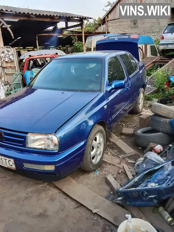 Седан Volkswagen Vento 1994 1.6 л. Ручна / Механіка обл. Львівська, Червоноград - Фото 1/7