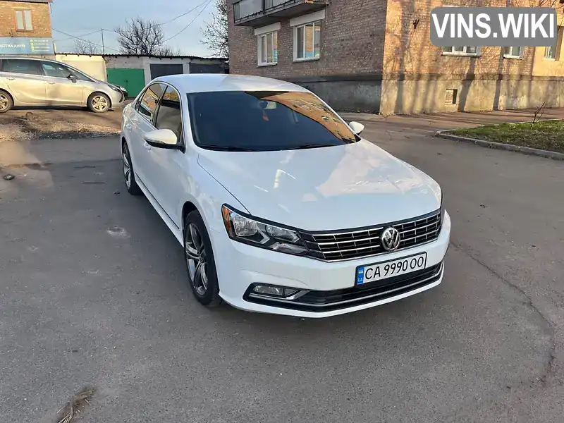 Седан Volkswagen Passat 2017 1.8 л. Автомат обл. Черкаська, Золотоноша - Фото 1/16