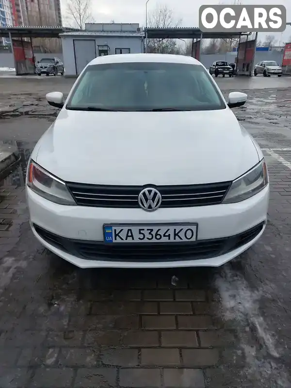 Седан Volkswagen Jetta 2013 2.48 л. Автомат обл. Сумська, Кролевець - Фото 1/13