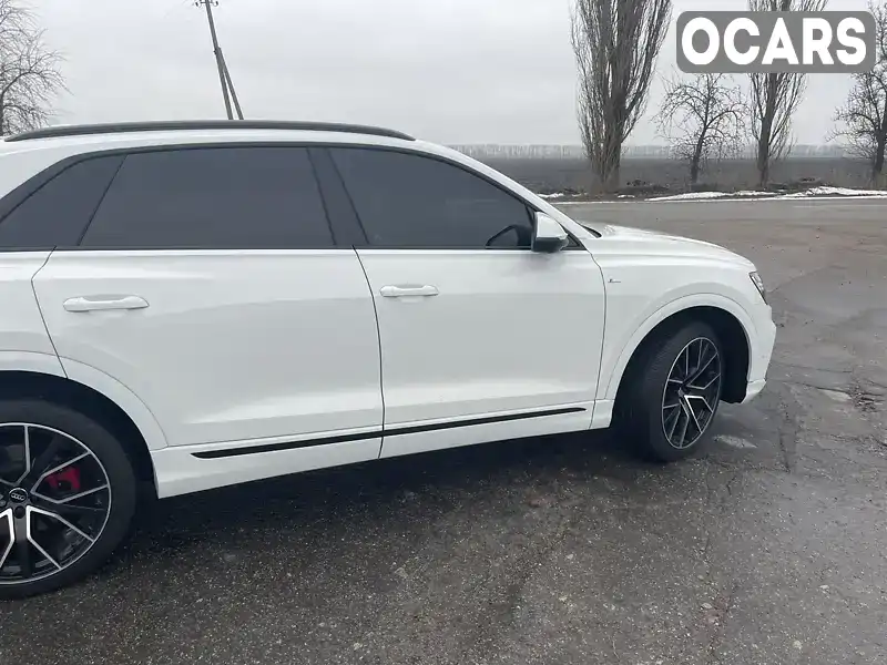 WA1EVAF14LD024726 Audi Q8 2020 Внедорожник / Кроссовер 3 л. Фото 4