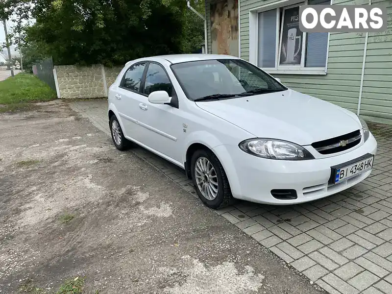 Хетчбек Chevrolet Lacetti 2012 1.6 л. Ручна / Механіка обл. Київська, Бориспіль - Фото 1/13