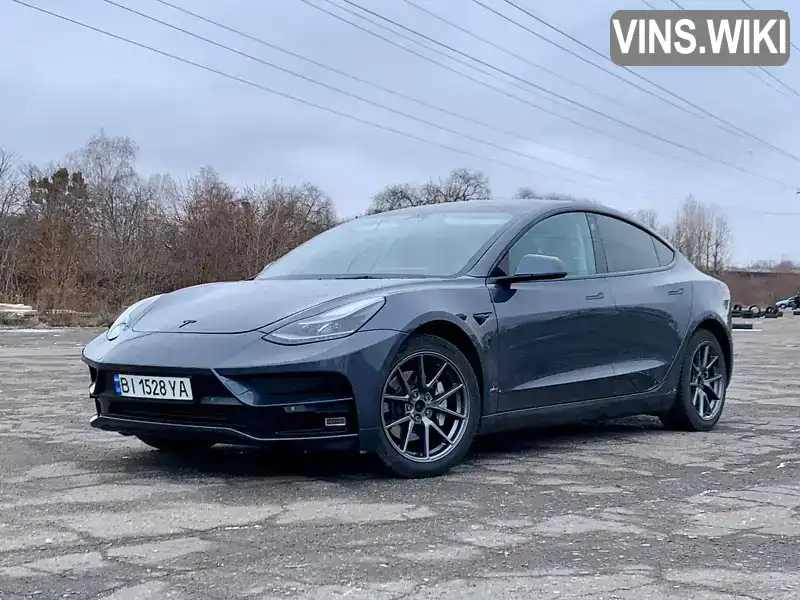 Седан Tesla Model 3 2022 null_content л. Автомат обл. Полтавська, Полтава - Фото 1/11