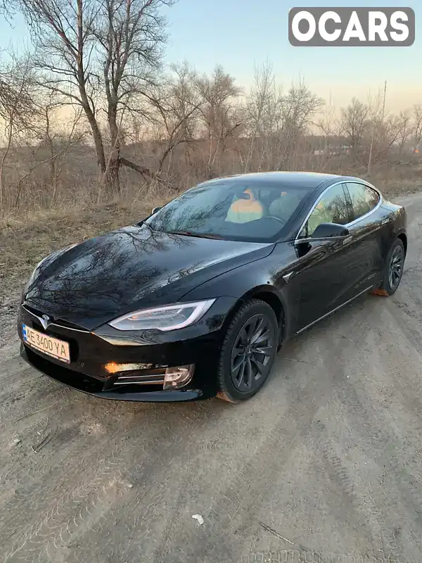 Лифтбек Tesla Model S 2019 null_content л. обл. Днепропетровская, Каменское (Днепродзержинск) - Фото 1/18