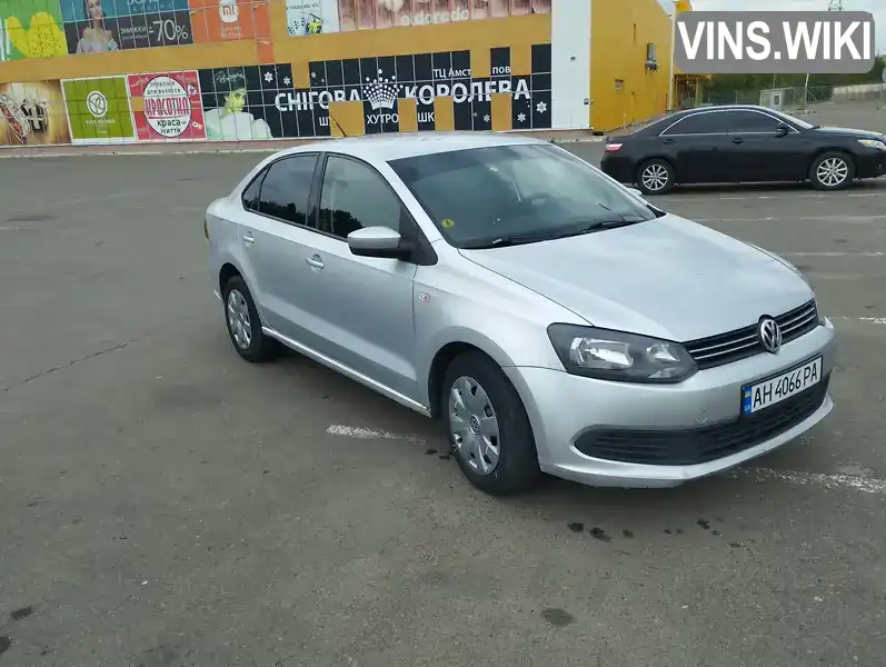 XW8ZZZ61ZCG019457 Volkswagen Polo 2011 Седан 1.6 л. Фото 2