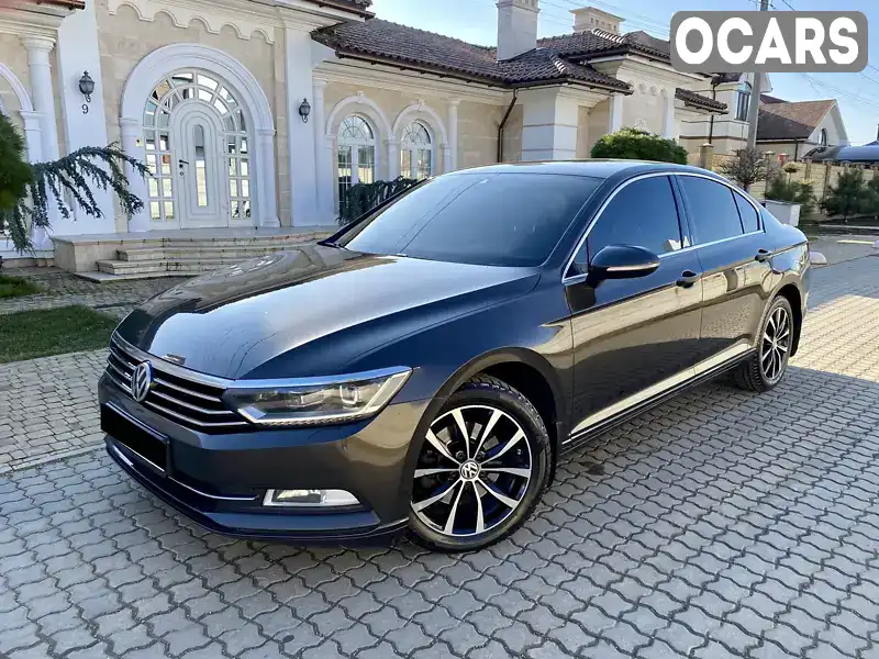 Седан Volkswagen Passat 2015 2 л. Автомат обл. Одеська, Чорноморськ (Іллічівськ) - Фото 1/21