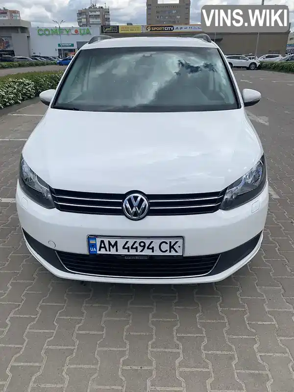 Микровэн Volkswagen Touran 2013 1.6 л. Ручная / Механика обл. Житомирская, Житомир - Фото 1/21