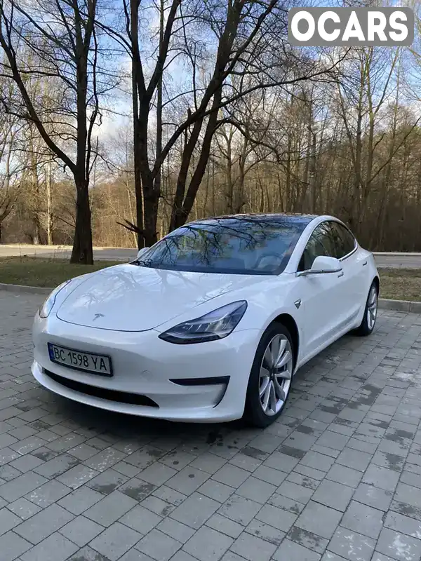 Седан Tesla Model 3 2019 null_content л. Автомат обл. Львівська, Яворів - Фото 1/18