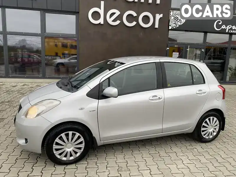 Хетчбек Toyota Yaris 2007 1.4 л. Ручна / Механіка обл. Чернівецька, Чернівці - Фото 1/21