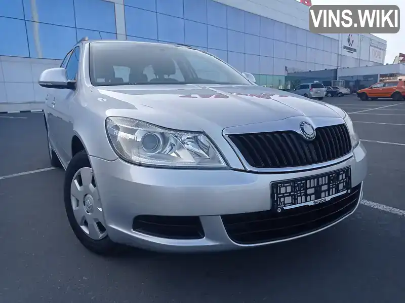 Універсал Skoda Octavia 2013 2 л. Ручна / Механіка обл. Одеська, Білгород-Дністровський - Фото 1/21