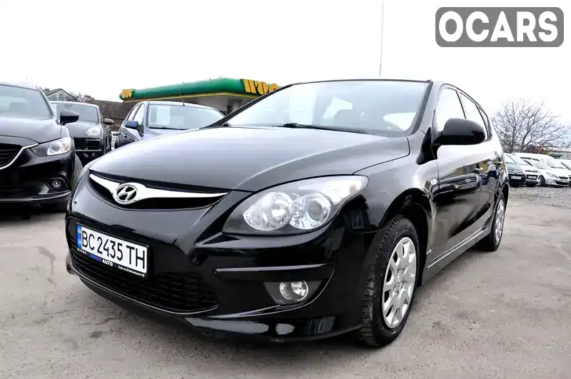 Хетчбек Hyundai i30 2011 1.4 л. Ручна / Механіка обл. Львівська, Львів - Фото 1/21