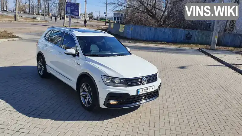 Позашляховик / Кросовер Volkswagen Tiguan 2018 1.98 л. Автомат обл. Полтавська, Кременчук - Фото 1/16