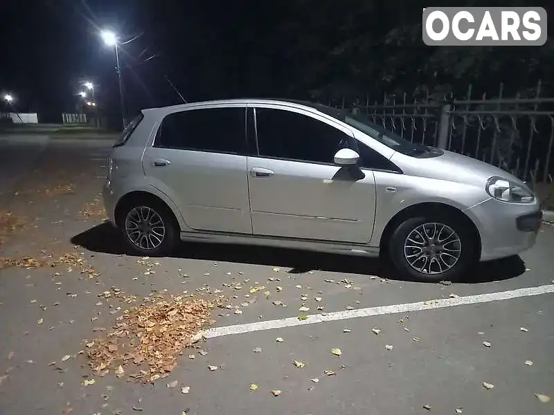 Хетчбек Fiat Punto 2010 1.25 л. Ручна / Механіка обл. Кіровоградська, Кропивницький (Кіровоград) - Фото 1/6