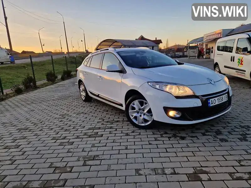 Хетчбек Renault Megane 2012 1.5 л. Ручна / Механіка обл. Закарпатська, Мукачево - Фото 1/21