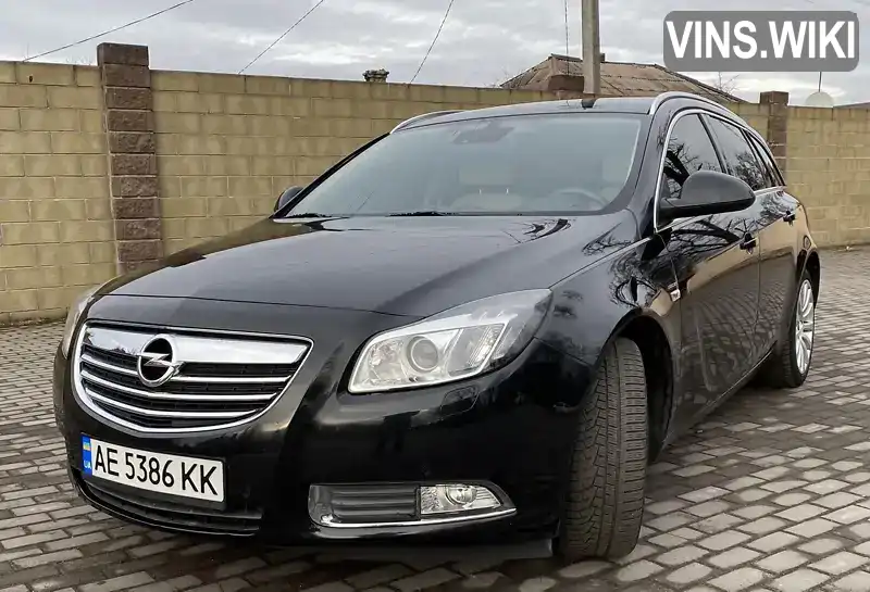 Универсал Opel Insignia 2010 1.6 л. Ручная / Механика обл. Днепропетровская, Каменское (Днепродзержинск) - Фото 1/21