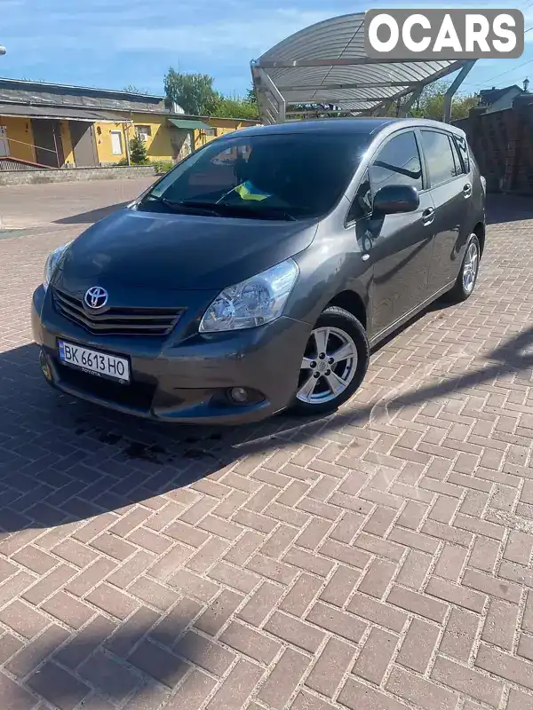 NMTDD26R60R021793 Toyota Verso 2009 Минивэн 2 л. Фото 1