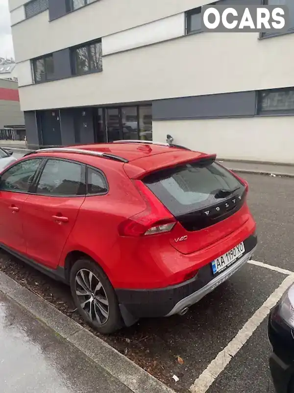 YV1MZ32V0K2182225 Volvo V40 Cross Country 2019 Хэтчбек 1.5 л. Фото 2