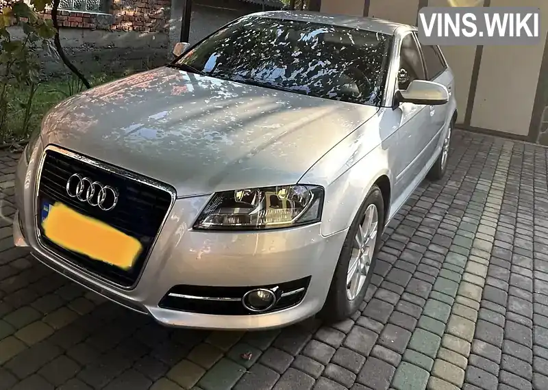 Хетчбек Audi A3 2012 1.6 л. Ручна / Механіка обл. Закарпатська, Ужгород - Фото 1/21