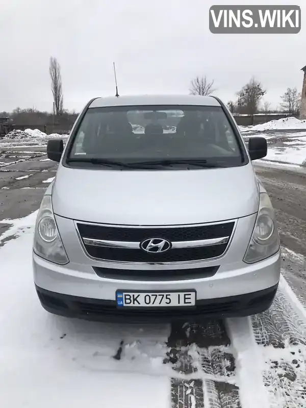 Мінівен Hyundai H-1 2008 2.5 л. Ручна / Механіка обл. Рівненська, Дубровиця - Фото 1/20