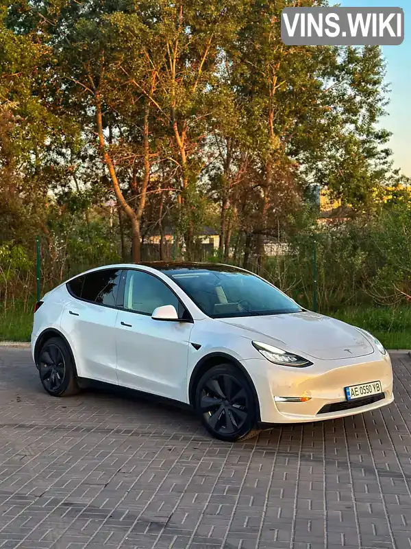 Внедорожник / Кроссовер Tesla Model Y 2020 null_content л. Автомат обл. Днепропетровская, Днепр (Днепропетровск) - Фото 1/21