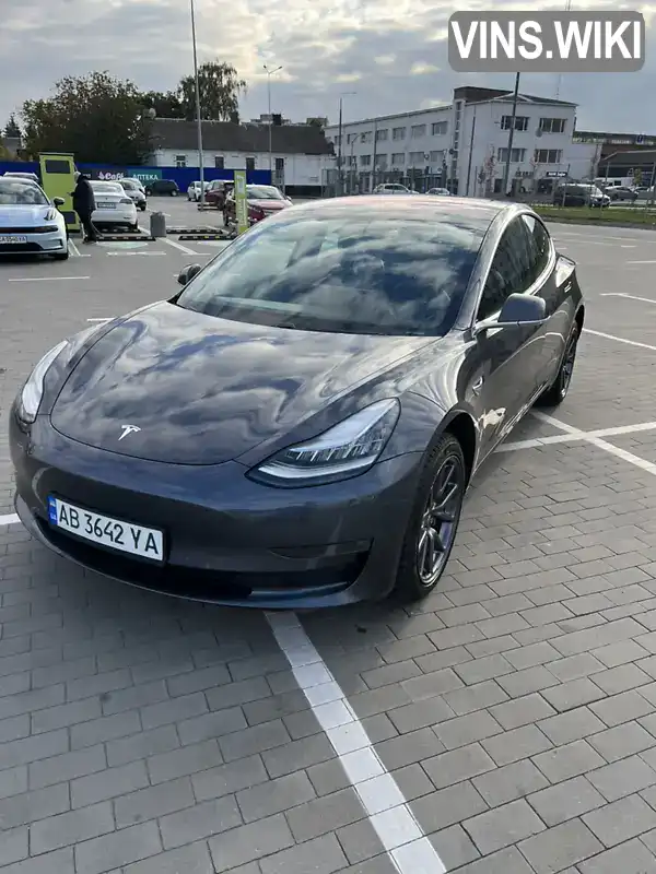 Седан Tesla Model 3 2018 null_content л. Автомат обл. Винницкая, Винница - Фото 1/21