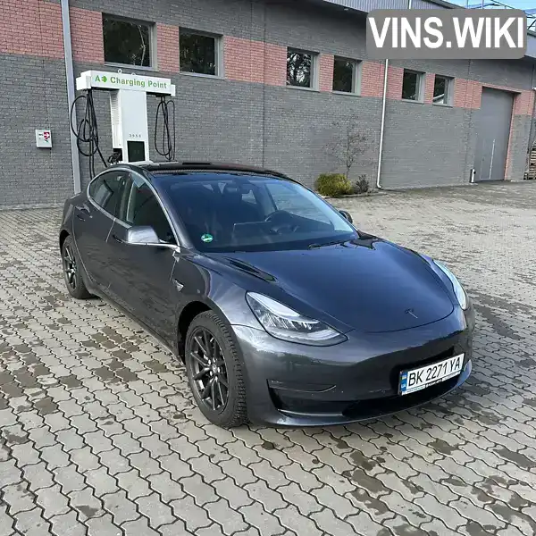 Седан Tesla Model 3 2019 null_content л. Автомат обл. Рівненська, Костопіль - Фото 1/18