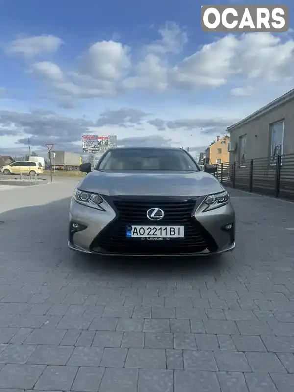 Седан Lexus ES 2017 2.49 л. Типтронік обл. Закарпатська, Ужгород - Фото 1/18