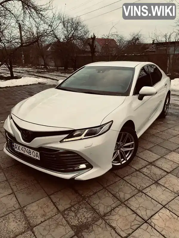 Седан Toyota Camry 2018 2.49 л. Автомат обл. Харківська, Харків - Фото 1/20