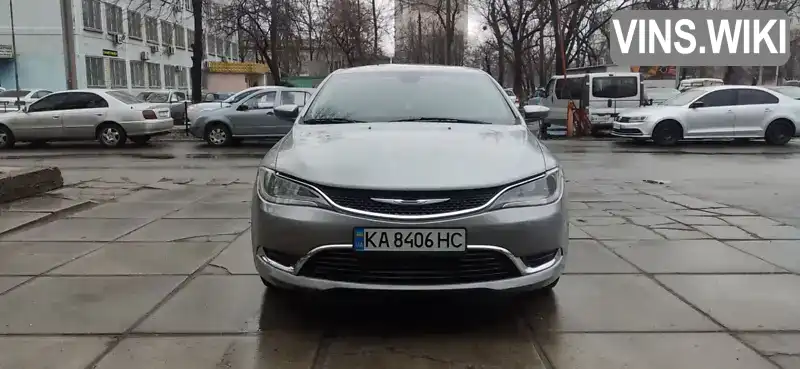 Хэтчбек Chrysler 200 2015 2.4 л. Автомат обл. Киевская, Киев - Фото 1/7