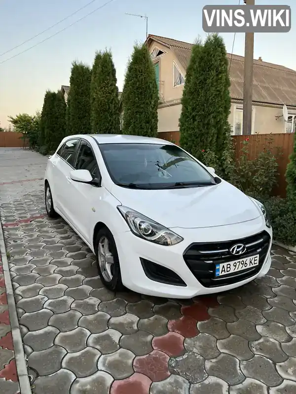 Хетчбек Hyundai Elantra 2017 2 л. Автомат обл. Київська, Київ - Фото 1/21